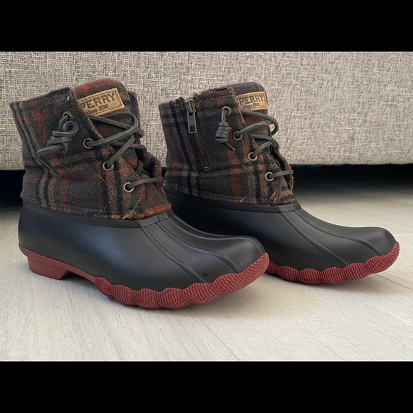 women's saltwater duck boot